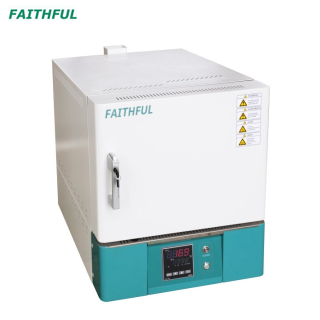 FOUR A MOUFLE DE LABORATOIRE 1200C°